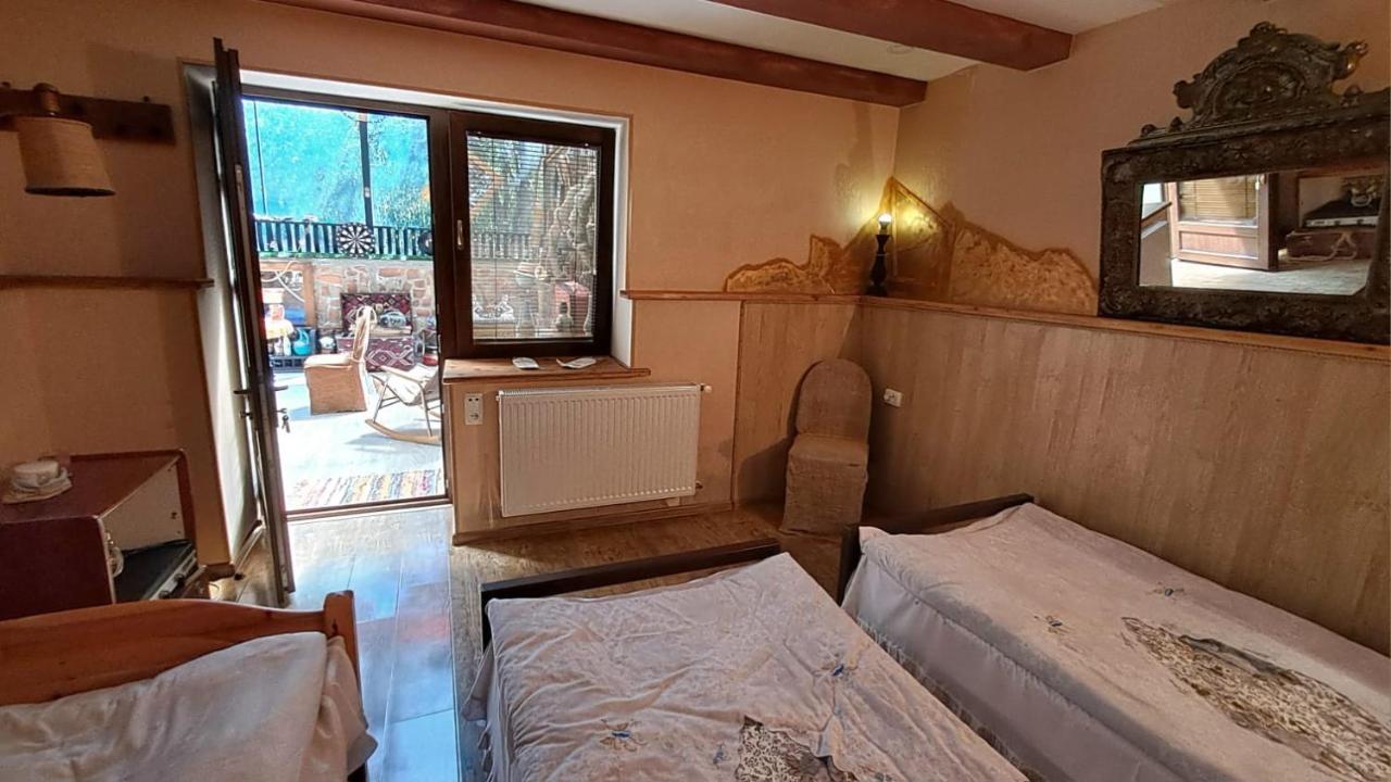 Qilimcha'S Guesthouse-Art Museum Telavi Buitenkant foto