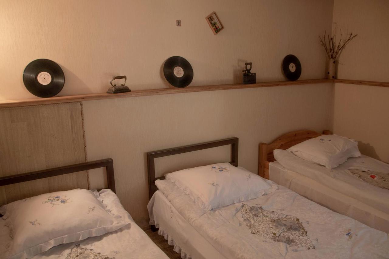 Qilimcha'S Guesthouse-Art Museum Telavi Buitenkant foto