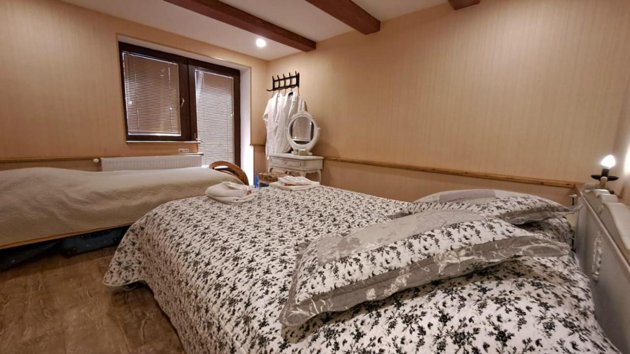 Qilimcha'S Guesthouse-Art Museum Telavi Buitenkant foto