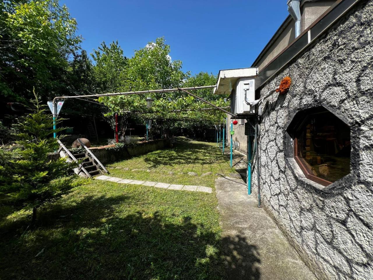 Qilimcha'S Guesthouse-Art Museum Telavi Buitenkant foto